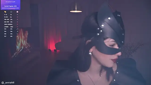 Snapshot of anniehillofficial chatting on September 20, 8:32 pm anniehillofficial online show from September 20, 8:32 pm