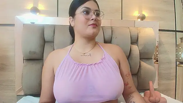 im mou  online show from September 17, 12:51 pm