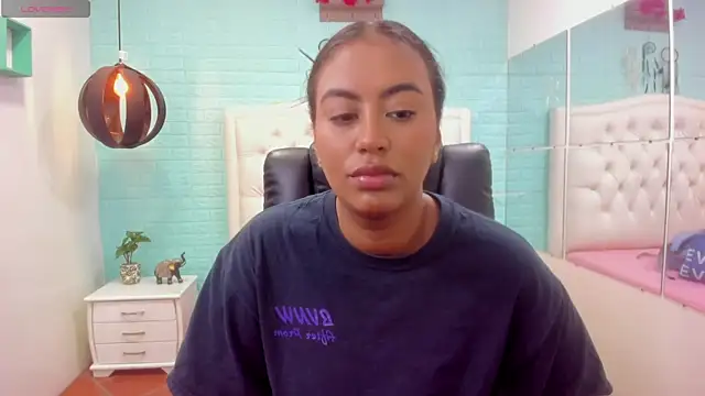 tracycum online show from December 12, 5:26 pm