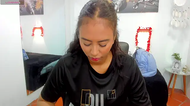 tracycum online show from February 25, 7:36 pm