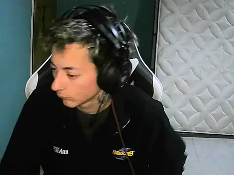 Snapshot of Jughead_16 chatting on September 21, 2:35 am Jughead 16 online show from September 21, 2:35 am