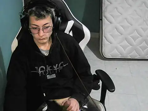 Snapshot of Jughead_16 chatting on October 5, 11:57 pm Jughead 16 online show from October 5, 11:57 pm