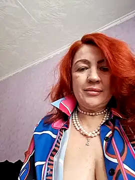 KiraXTender online show from March 8, 6:10 am