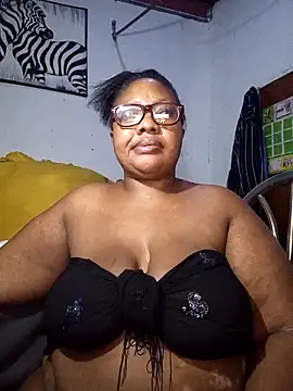 YELLOW BONE online show from March 31, 9:15 pm