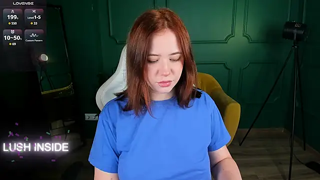 Pretty Alison online show from October 7, 2:25 pm