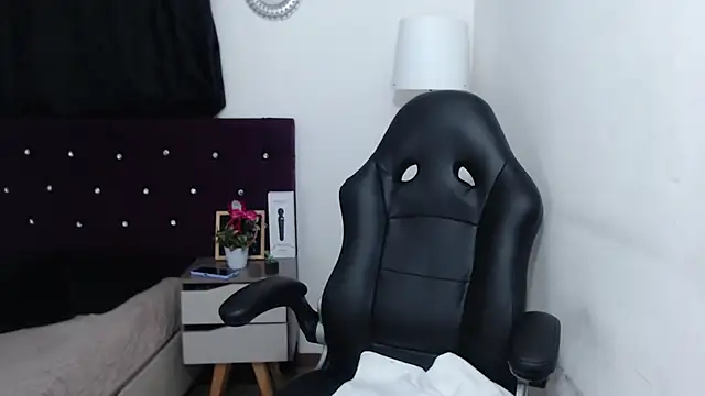 Snapshot of _Scarlett_Sweet chatting on November 7, 2:44 am Scarlett Sweet online show from November 7, 2:44 am