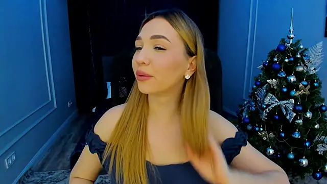 Snapshot of GracefulLook chatting on December 24, 3:38 am GracefulLook online show from December 24, 3:38 am