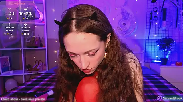 Snapshot of ServantBrook chatting on February 25, 6:03 am ServantBrook online show from February 25, 6:03 am