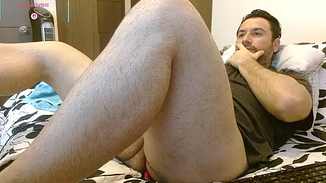 Snapshot of rodrher81 chatting on November 22, 11:31 am rodrher81 online show from November 22, 11:31 am