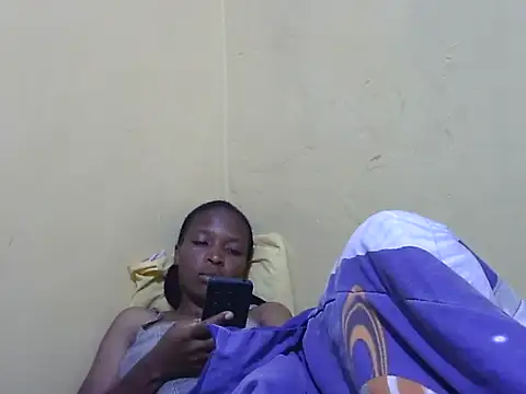 Snapshot of Smillie_prety chatting on October 17, 5:54 am Smillie prety online show from October 17, 5:54 am