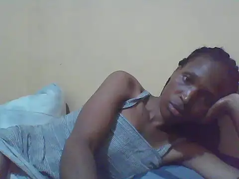 Snapshot of Smillie_prety chatting on October 31, 2:07 pm Smillie prety online show from October 31, 2:07 pm