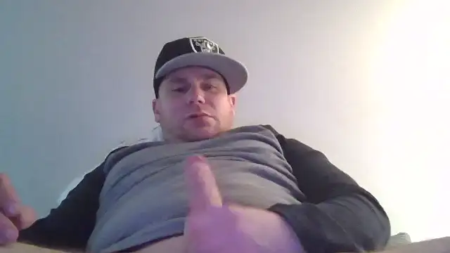 Snapshot of ACABFTP chatting on November 8, 2:45 am ACABFTP online show from November 8, 2:45 am