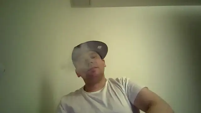 Snapshot of ACABFTP chatting on January 7, 2:14 am ACABFTP online show from January 7, 2:14 am