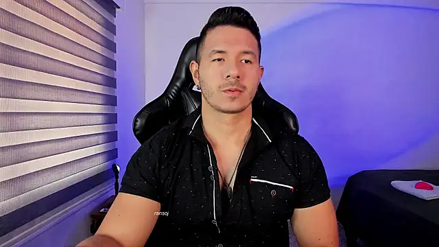 Snapshot of ransoj chatting on November 7, 1:55 pm ransoj online show from November 7, 1:55 pm