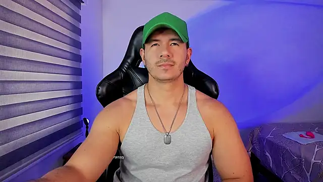 Snapshot of ransoj chatting on November 10, 6:18 pm ransoj online show from November 10, 6:18 pm