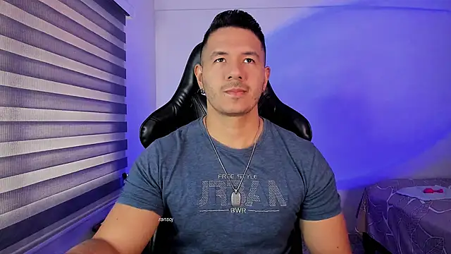 Snapshot of ransoj chatting on November 12, 1:55 pm ransoj online show from November 12, 1:55 pm