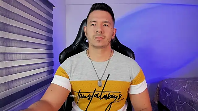 Snapshot of ransoj chatting on November 22, 2:16 pm ransoj online show from November 22, 2:16 pm