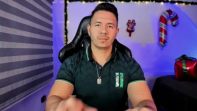 Snapshot of ransoj chatting on December 16, 11:43 pm ransoj online show from December 16, 11:43 pm