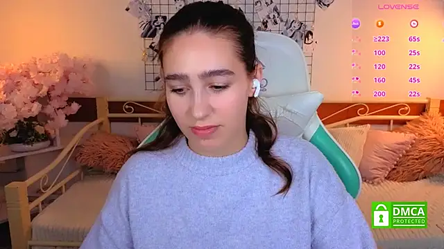  Eliizabeth  online show from March 11, 6:36 pm