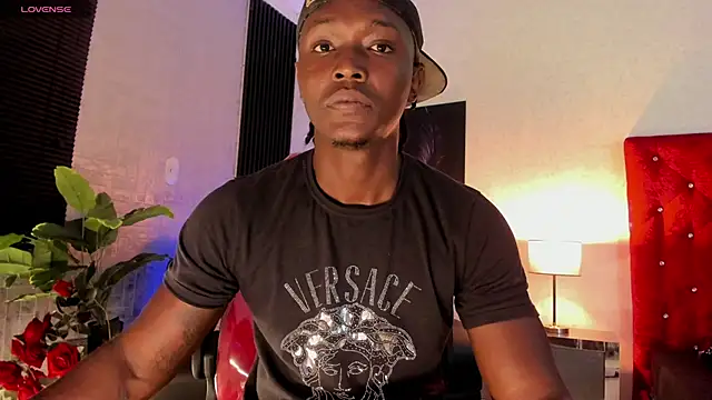 DannSmmith online show from October 25, 3:47 am