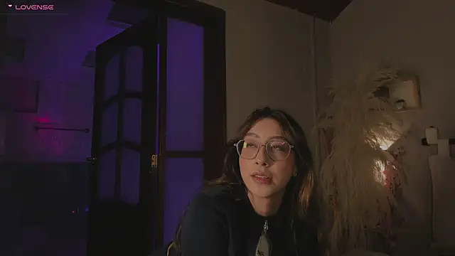 Snapshot of lua_ferch__ chatting on December 20, 3:31 pm lua ferch online show from December 20, 3:31 pm