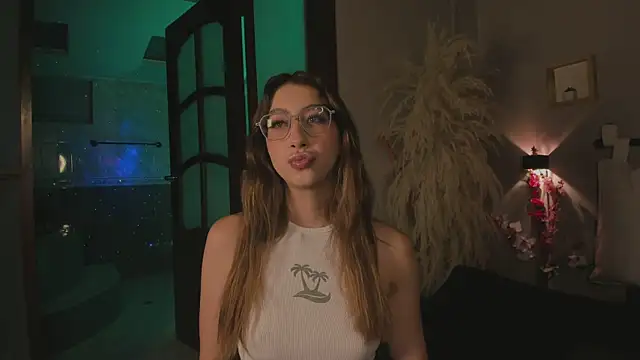 Snapshot of lua_ferch__ chatting on January 9, 12:09 pm lua ferch online show from January 9, 12:09 pm