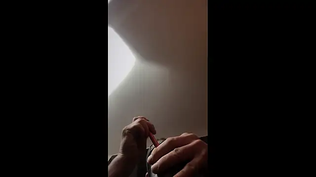 leanjamesdean online show from December 5, 6:33 am