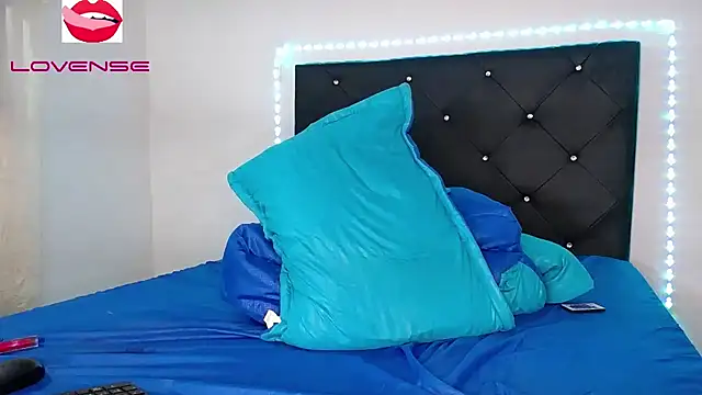 tylor 19 online show from January 4, 4:11 pm