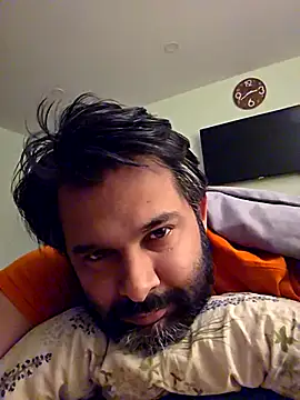 Sakhtlaundaz online show from February 14, 6:45 am