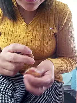 lolo890 online show from December 1, 9:14 am