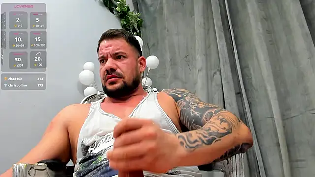 musclemonster31 online show from February 14, 1:13 am