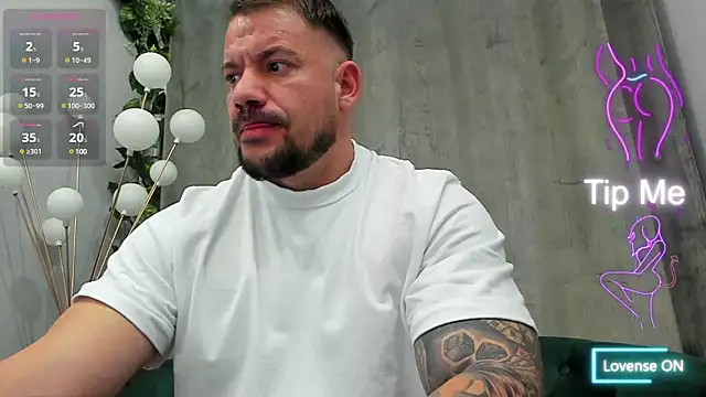 musclemonster31 online show from March 16, 10:09 pm