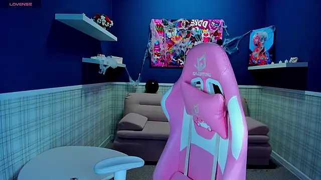 Lexi Split online show from October 30, 7:10 am