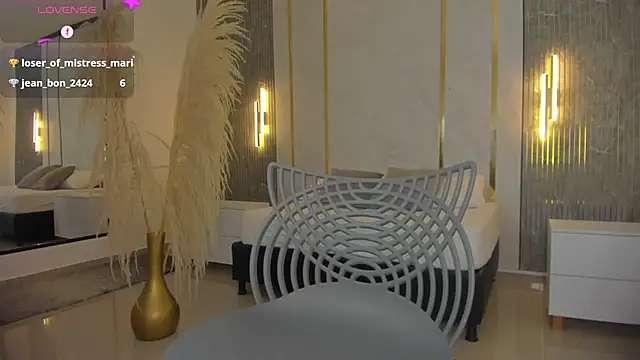 Snapshot of riley_sierra chatting on November 13, 2:05 pm riley sierra online show from November 13, 2:05 pm