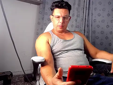 Snapshot of pedropicapi chatting on November 17, 10:48 pm pedropicapi online show from November 17, 10:48 pm