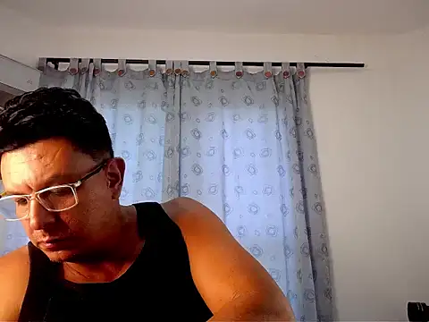 Snapshot of pedropicapi chatting on December 2, 6:03 pm pedropicapi online show from December 2, 6:03 pm