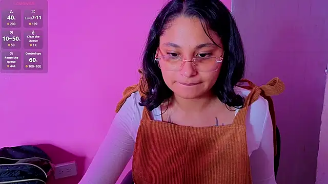 Snapshot of Cuteprincess21 chatting on October 7, 11:57 pm Cuteprincess21 online show from October 7, 11:57 pm