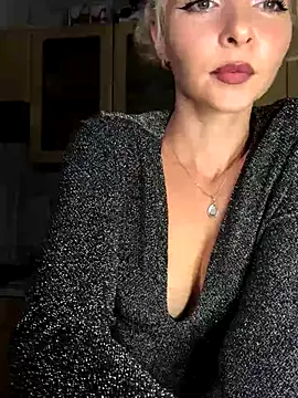 Snapshot of Kristina03 chatting on October 27, 9:52 pm Kristina03 online show from October 27, 9:52 pm