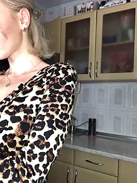 Snapshot of Kristina03 chatting on November 8, 9:57 pm Kristina03 online show from November 8, 9:57 pm