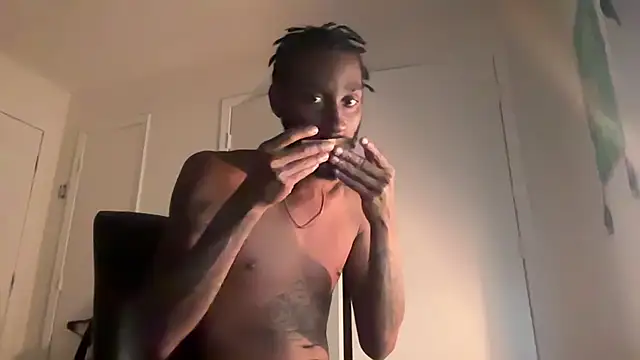 ITSONLYKENNY online show from September 25, 12:58 am