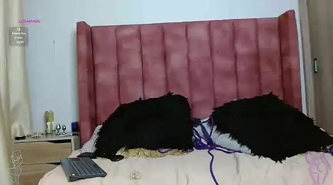 jolie colette online show from February 26, 11:26 pm