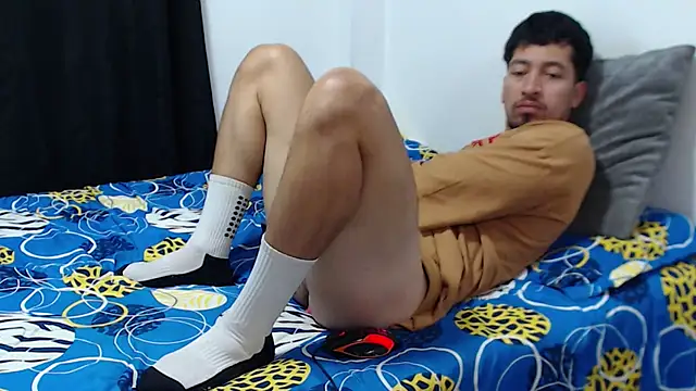 Snapshot of darekgates chatting on February 2, 3:55 pm darekgates online show from February 2, 3:55 pm