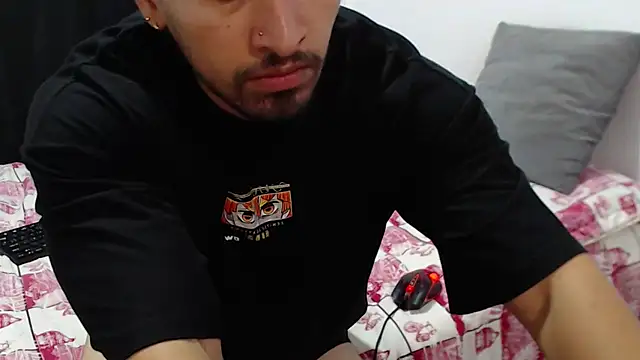 Snapshot of darekgates chatting on February 16, 3:30 pm darekgates online show from February 16, 3:30 pm