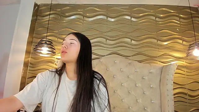 Snapshot of nahia_low chatting on December 2, 4:09 am nahia low online show from December 2, 4:09 am