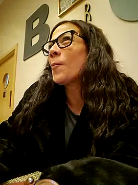 Snapshot of Allana_Squirt chatting on March 13, 9:59 pm Allana Squirt online show from March 13, 9:59 pm