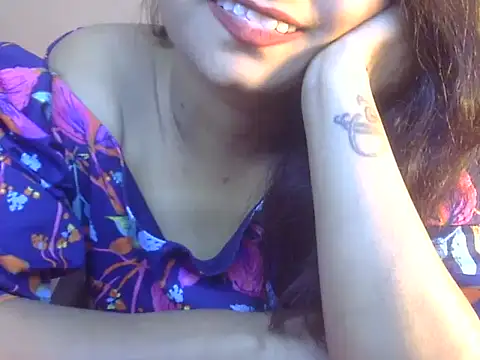 Lusty Wife1 online show from February 1, 5:47 pm