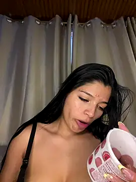 Snapshot of AgathaGeorgiou chatting on November 27, 10:23 pm AgathaGeorgiou online show from November 27, 10:23 pm