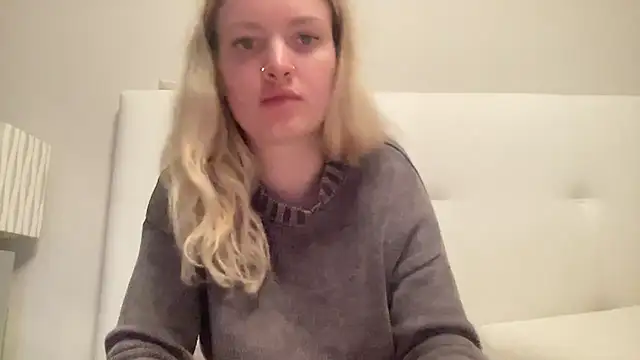 Snapshot of mariemelissah chatting on February 19, 4:00 pm mariemelissah online show from February 19, 4:00 pm