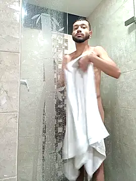 Aron Baylor online show from October 12, 11:59 pm