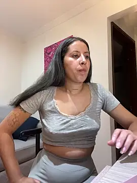 Snapshot of marthina_thompsson chatting on February 17, 2:42 am marthina thompsson online show from February 17, 2:42 am